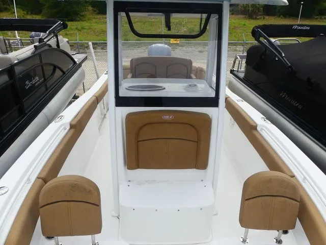 Slide: The Image of Sea Hunt Ultra 255 SE 2019 - 13