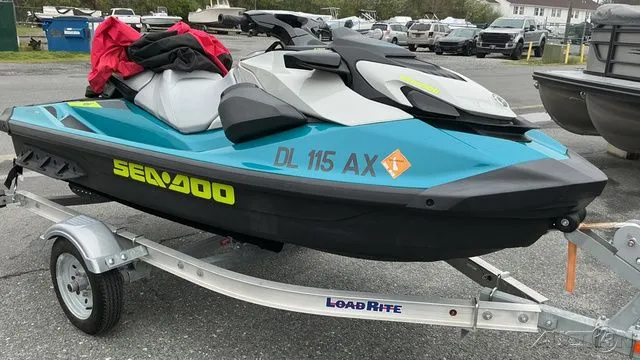 The Image of Sea-Doo GTI SE 170 AUDIO 2024 - 1