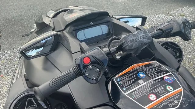 Slide: The Image of Sea-Doo RXP-X 300 2023 - 8