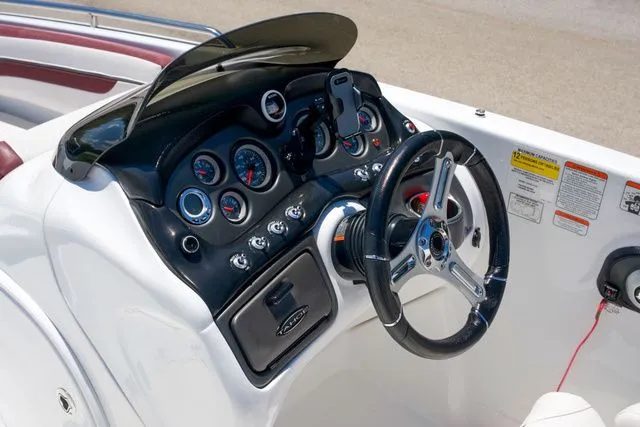 Slide: The Image of Tahoe 215 Xi 2019 - 13