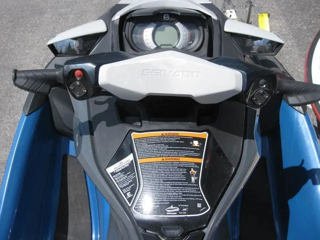 Slide: The Image of Sea-Doo GTX 155 2018 - 6