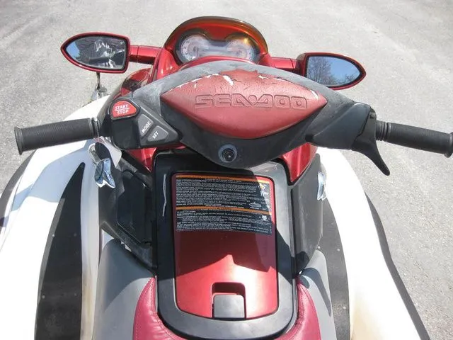 Slide: The Image of Sea-Doo GTX 4-TEC 2003 - 9
