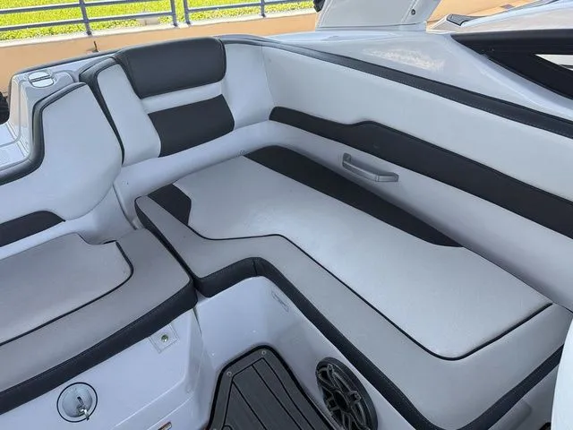 Slide: The Image of Interior of 2023 Yamaha Boats 195S with gray upholstery. - 41