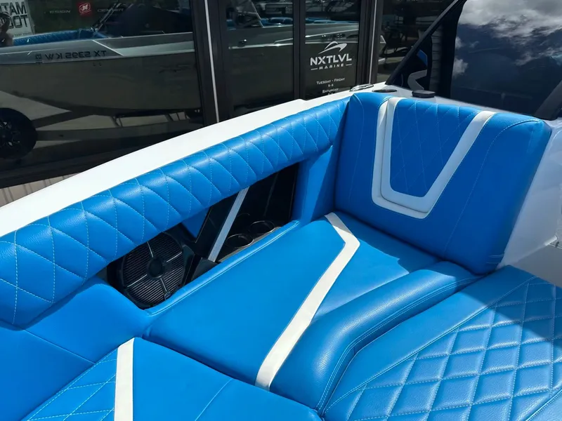 Slide: The Image of Tigé 25ZX 2022 - 40