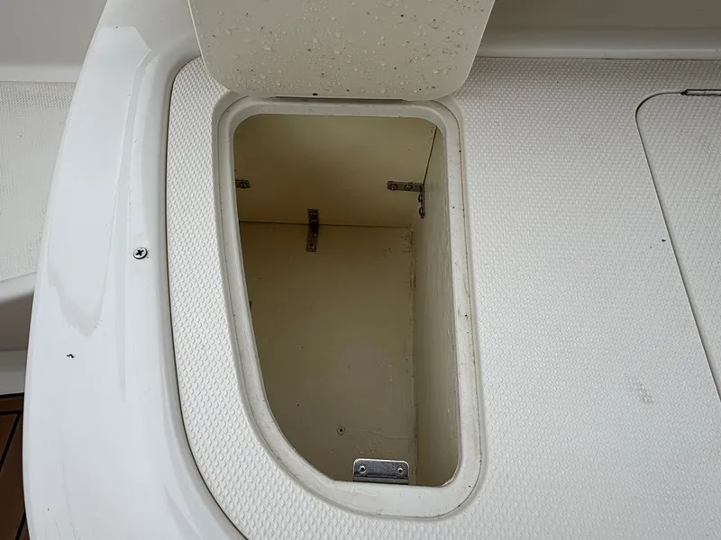 Slide: The Image of Bayliner 210 DB 2019 - 16