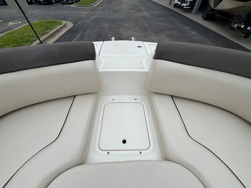 Slide: The Image of Bayliner 210 DB 2019 - 36