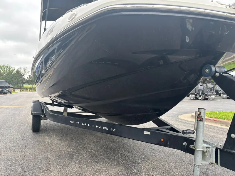 Slide: The Image of Bayliner 210 DB 2019 - 9
