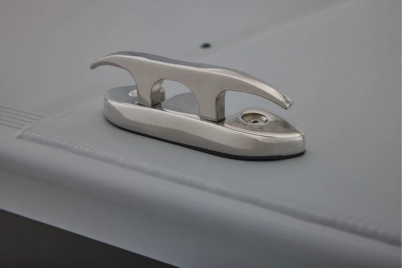 Slide: The Image of Tracker Bass Tracker Classic CC 2026 - 19