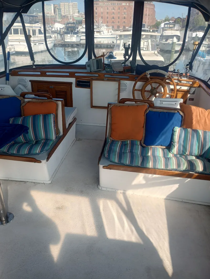 Slide: The Image of Interior of a 1981 Marine Trading 44 Double Cabin yacht. - 15