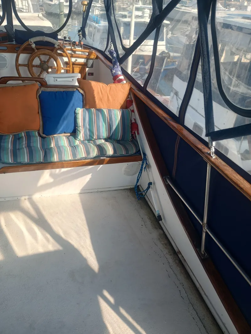 Slide: The Image of Interior of a 1981 Marine Trading 44 Double Cabin yacht. - 16