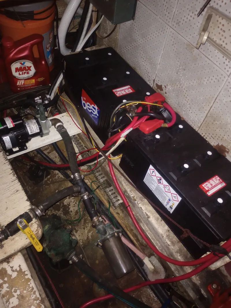 Slide: The Image of Marine Trader 44 Double Cabin 1981 - 51