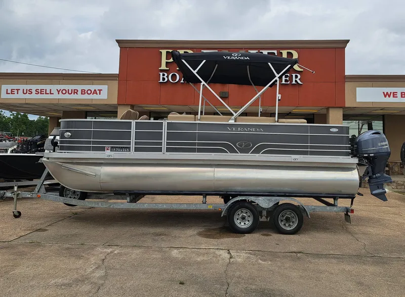 The Image of Veranda VF20F4 2018 - 1