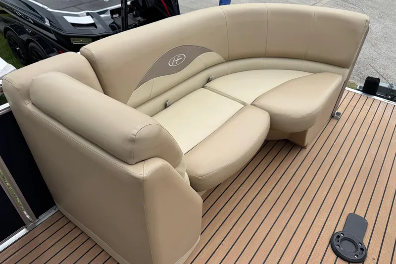 Slide: The Image of Beige seating on 2015 Harris FloteBote 220 Cruiser CX pontoon boat deck. - 8
