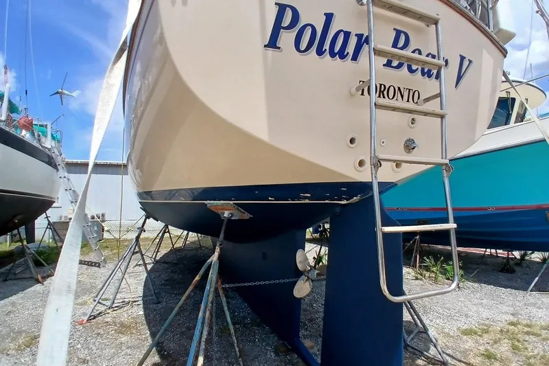 Slide: The Image of 1995 Island Packet 37 sailboat "Polar Bear V" on dry dock, Toronto. - 74