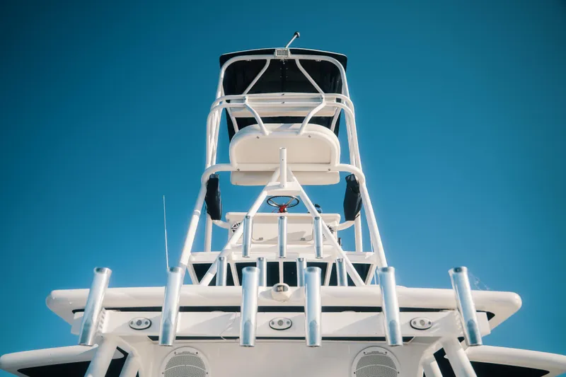 Slide: The Image of 2019 HCB 42 Siesta boat tower against clear blue sky. - 30