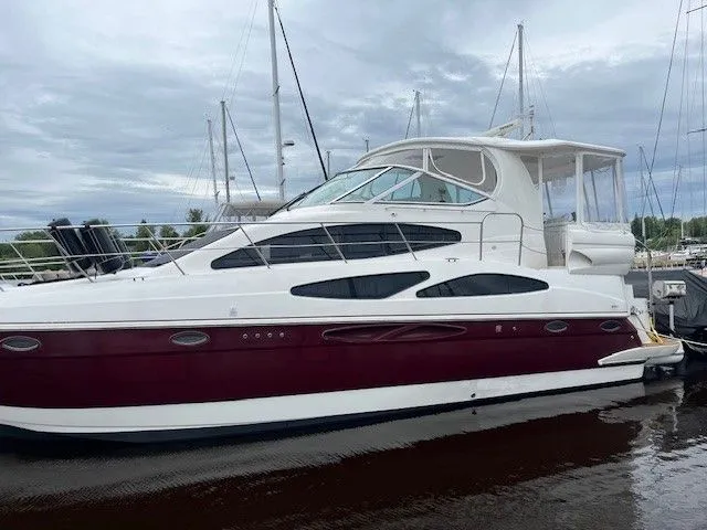 The Image of Cruisers 405 Express Motoryacht 2005 - 0
