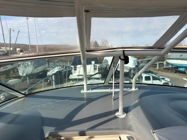 Slide: The Image of Cruisers 405 Express Motoryacht 2005 - 25