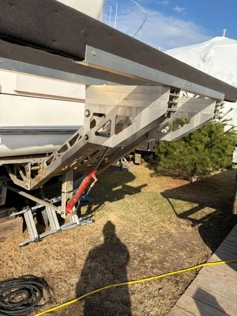 Slide: The Image of Cruisers 405 Express Motoryacht 2005 - 52