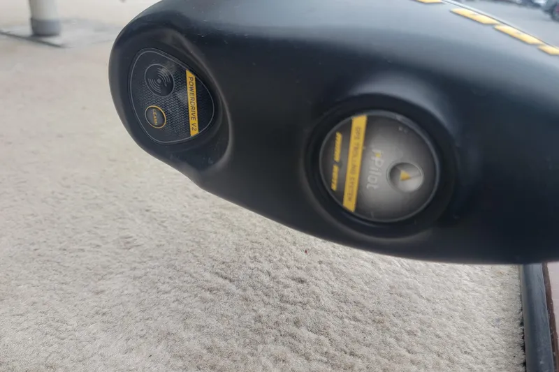 Slide: The Image of Close-up of Nova NV JWMV1650SF 2001 device with PowerDrive V2 and i-Pilot features. - 6