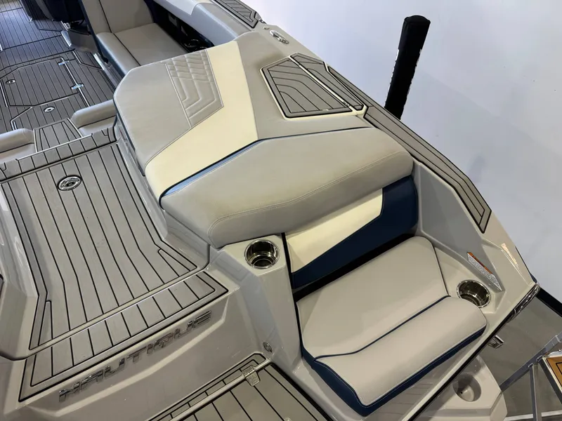 Slide: The Image of Nautique Super Air Nautique G25 2022 - 11