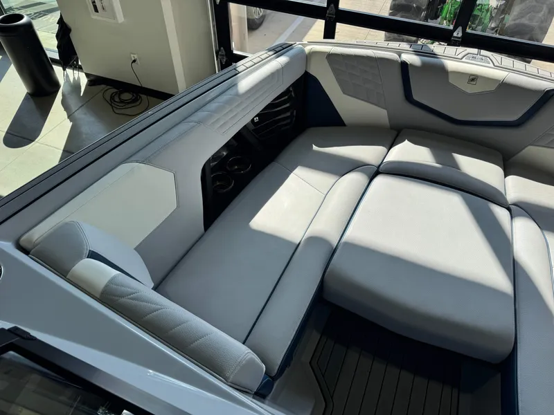 Slide: The Image of Nautique Super Air Nautique G25 2022 - 19