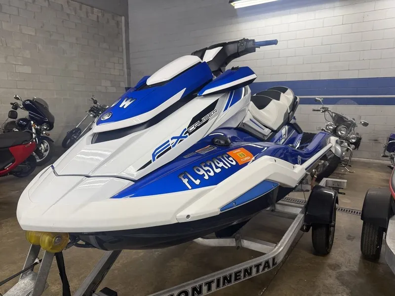 Slide: The Image of Yamaha FX Cruiser SVHO 2019 - 3
