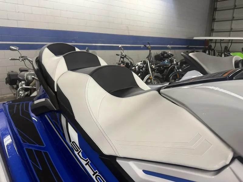 Slide: The Image of Yamaha FX Cruiser SVHO 2019 - 9