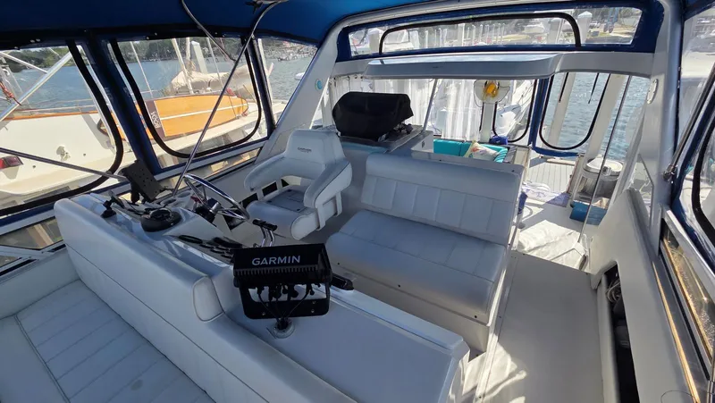 Slide: The Image of Carver Yachts 405 Motor Yacht 1998 - 16