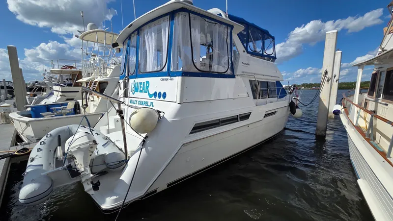 Slide: The Image of Carver Yachts 405 Motor Yacht 1998 - 3