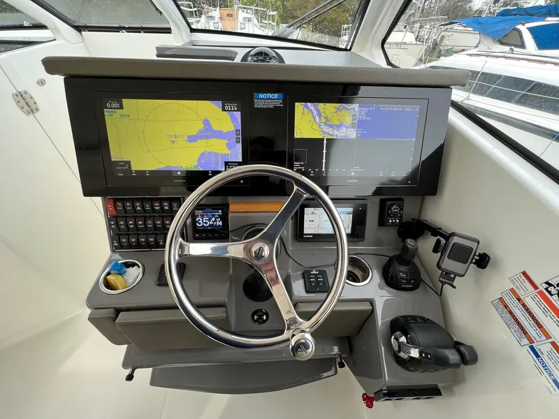Slide: The Image of Pursuit DC 365 Dual Console - 13