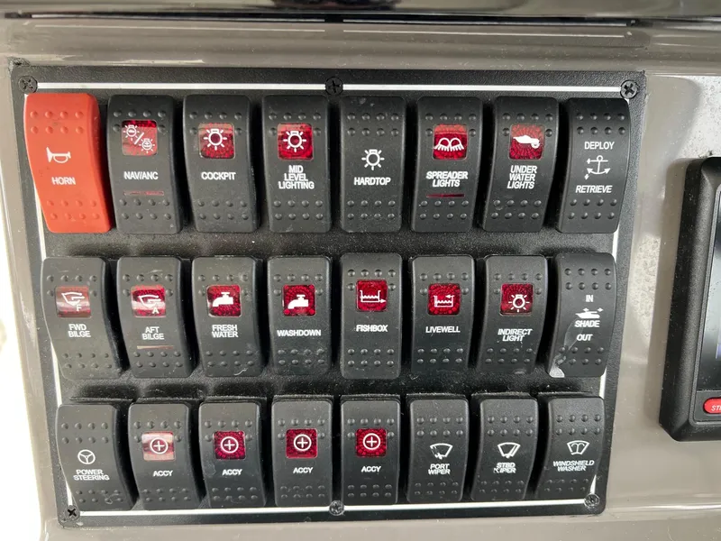 Slide: The Image of Pursuit DC 365 Dual Console - 14