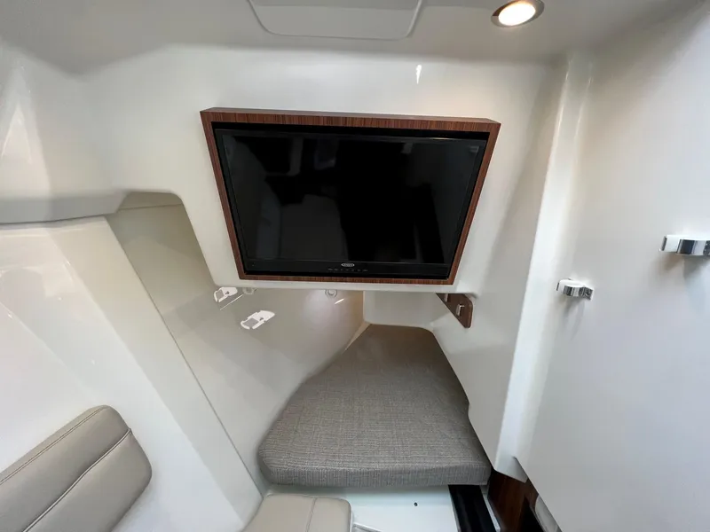 Slide: The Image of Pursuit DC 365 Dual Console - 28