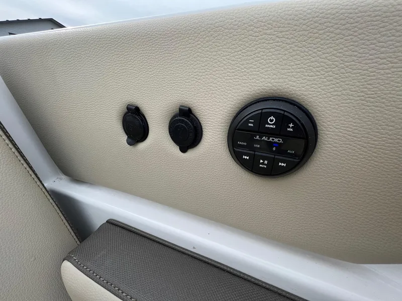 Slide: The Image of Pursuit DC 365 Dual Console - 7