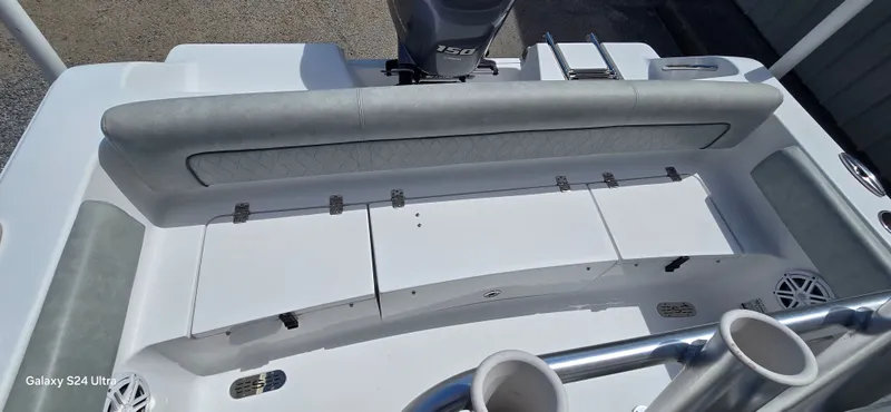 Slide: The Image of Sportsman Heritage 211 Center Console 2019 - 7