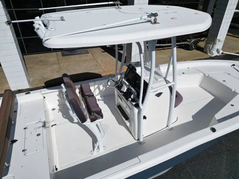 Slide: The Image of Tidewater 2400 Bay Max 2017 - 5