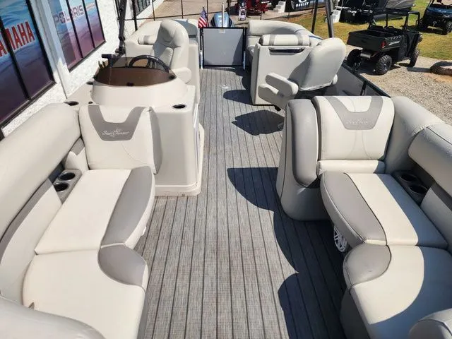 Slide: The Image of SunChaser 22 LR DH Sport 2018 - 6