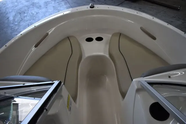 Slide: The Image of Bayliner 160 Bowrider 2016 - 25