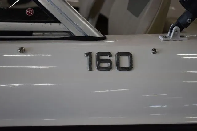 Slide: The Image of Bayliner 160 Bowrider 2016 - 31