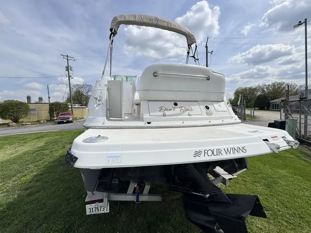 Slide: The Image of Four Winns 248 Vista 2003 - 10