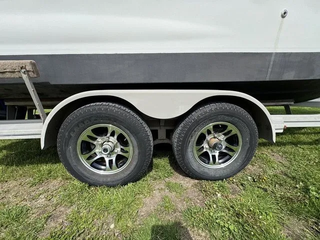 Slide: The Image of Four Winns 248 Vista 2003 - 13