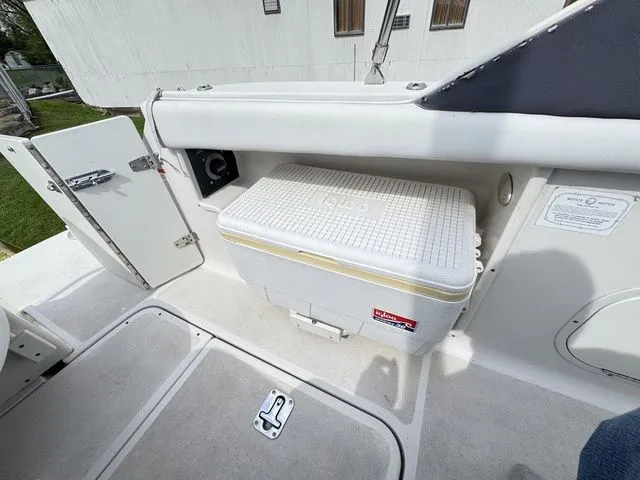 Slide: The Image of Four Winns 248 Vista 2003 - 32