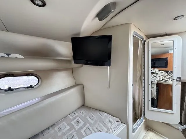 Slide: The Image of Four Winns 248 Vista 2003 - 34