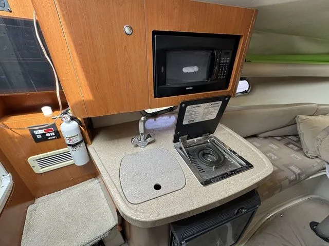 Slide: The Image of Four Winns 248 Vista 2003 - 40