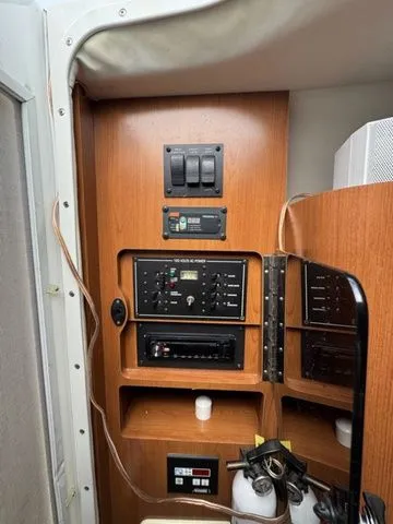 Slide: The Image of Four Winns 248 Vista 2003 - 45