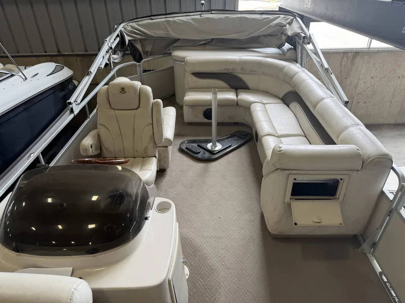 Slide: The Image of Interior of a 2003 Premier 270 Grand Majestic pontoon boat. - 10