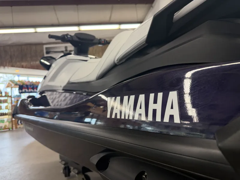 Slide: The Image of Yamaha VX1900C-CA 2026 - 3