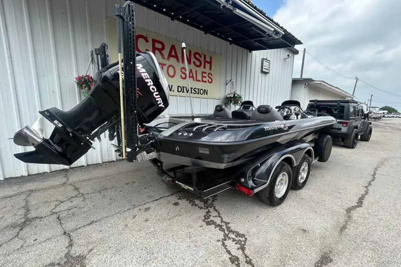 Slide: The Image of Engine RPM range chart for 2008 Ranger Z22 Comanche, displaying hours in various RPM bands. - 2