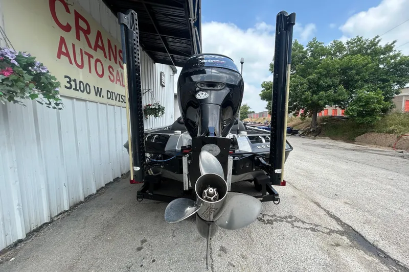 Slide: The Image of Mercury ECU information display showing engine status and total hours for Ranger Z22 Comanche. - 3