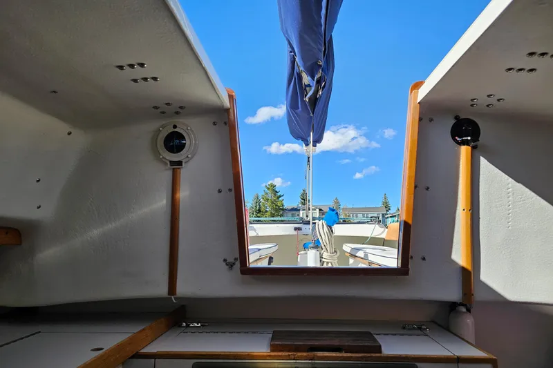 Slide: The Image of Companionway  - 7