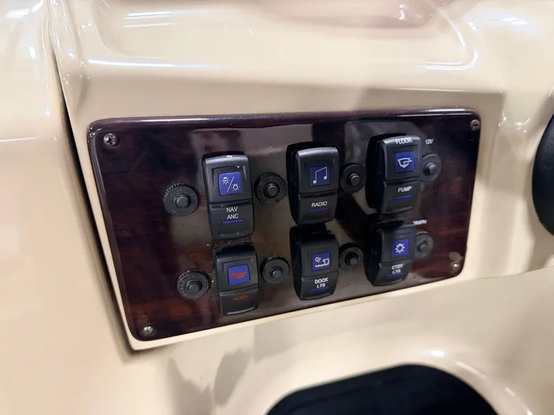 Slide: The Image of Sylvan MIrage 820 LZ Quad Lounge & 90HP Yamaha -$27,995 2019 - 21